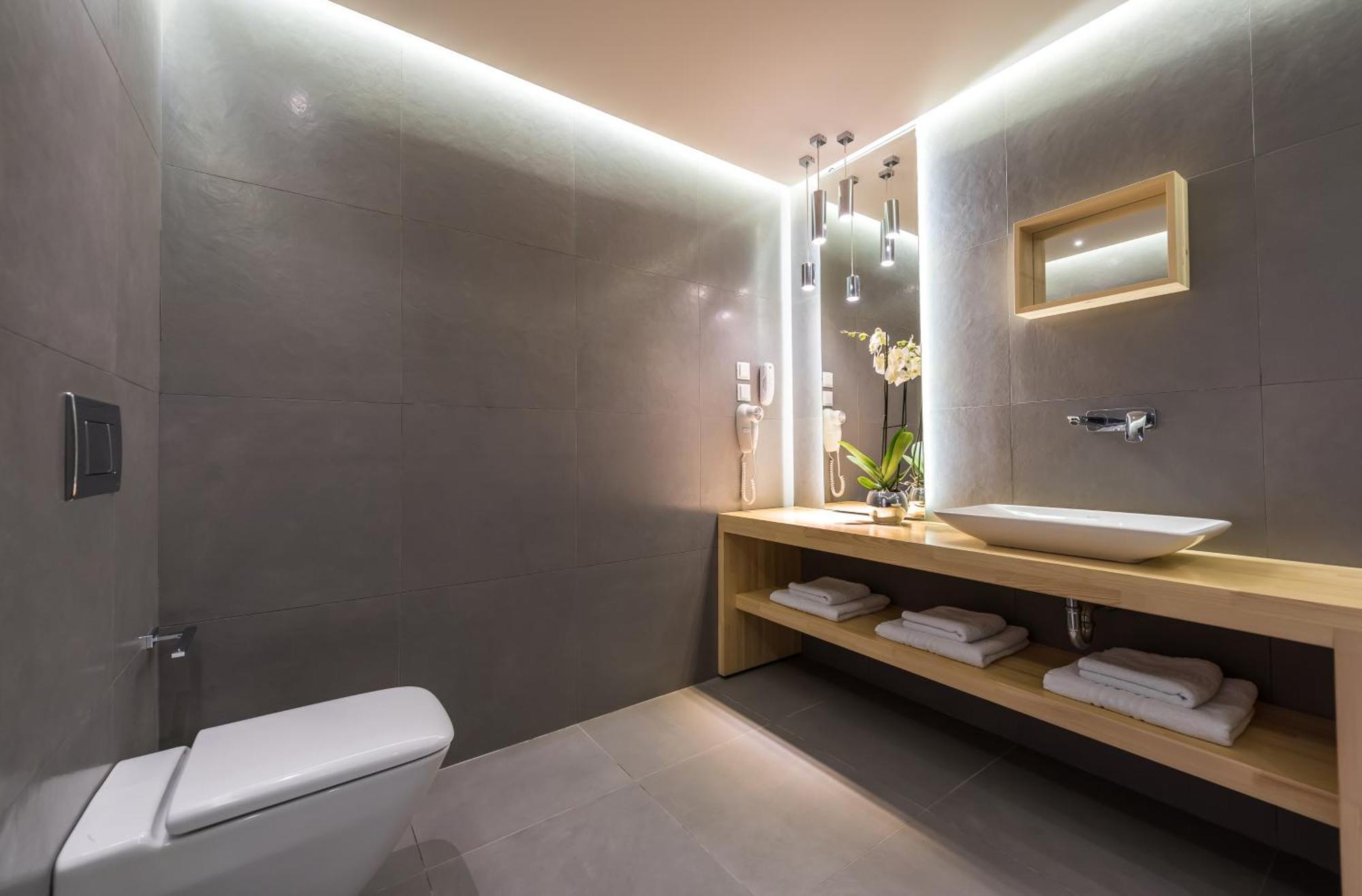 Suite Deluxe con Vista Mare e Piscina